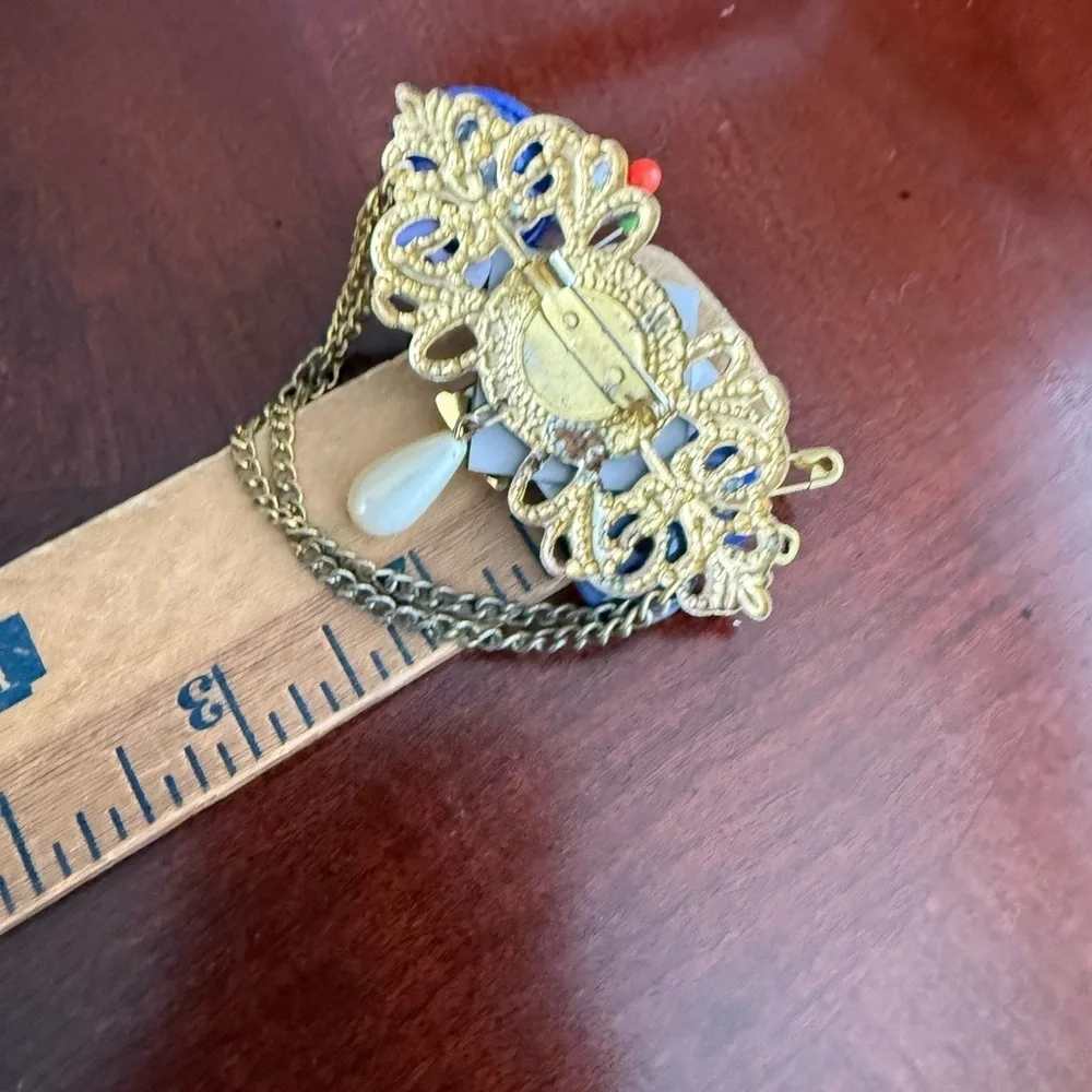 Vintage Stitching Brooch